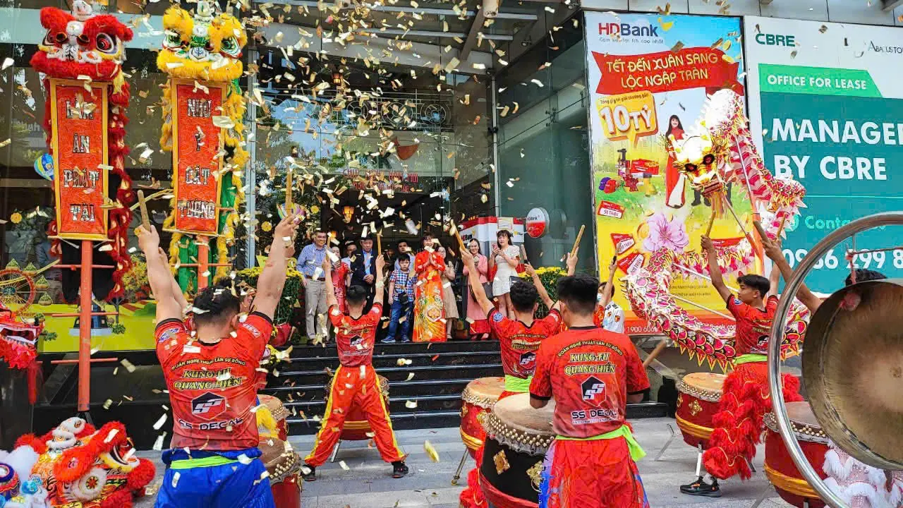 ĐOÀN NGHỆ THUẬT LÂN SƯ RỒNG - KUNG FU QUANG HIỂN 